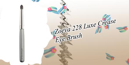 Eye crease brush